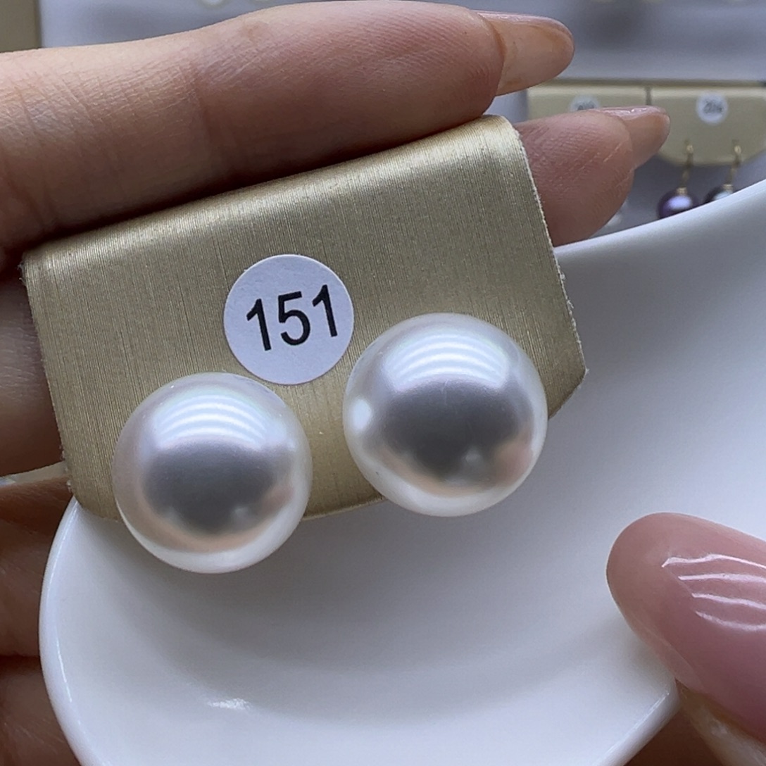 耳饰18K金镶嵌淡水珍珠