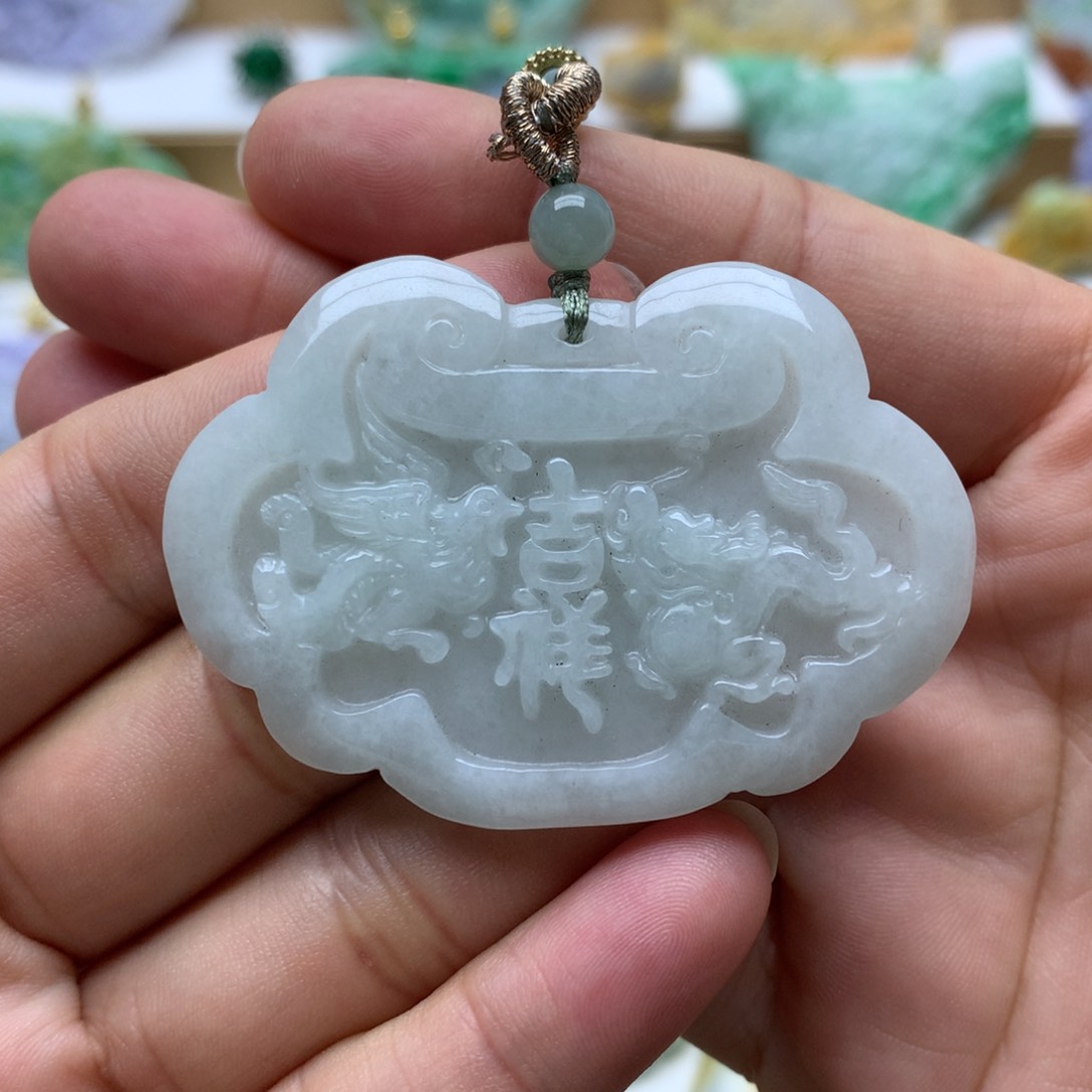 翡翠未镶嵌颈饰翡翠