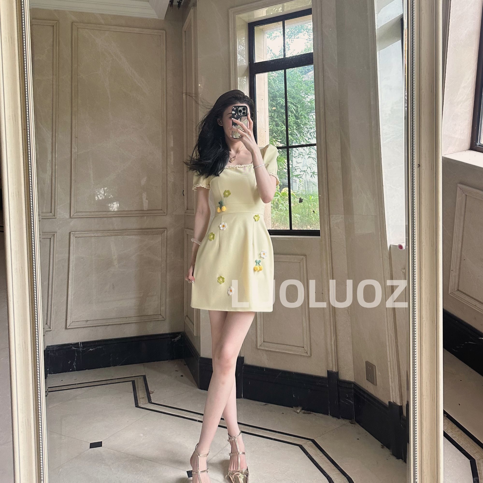 【现货】LUOLUOZ【烟笼寒水】高级感气质设计装饰收腰短款连衣裙JF233