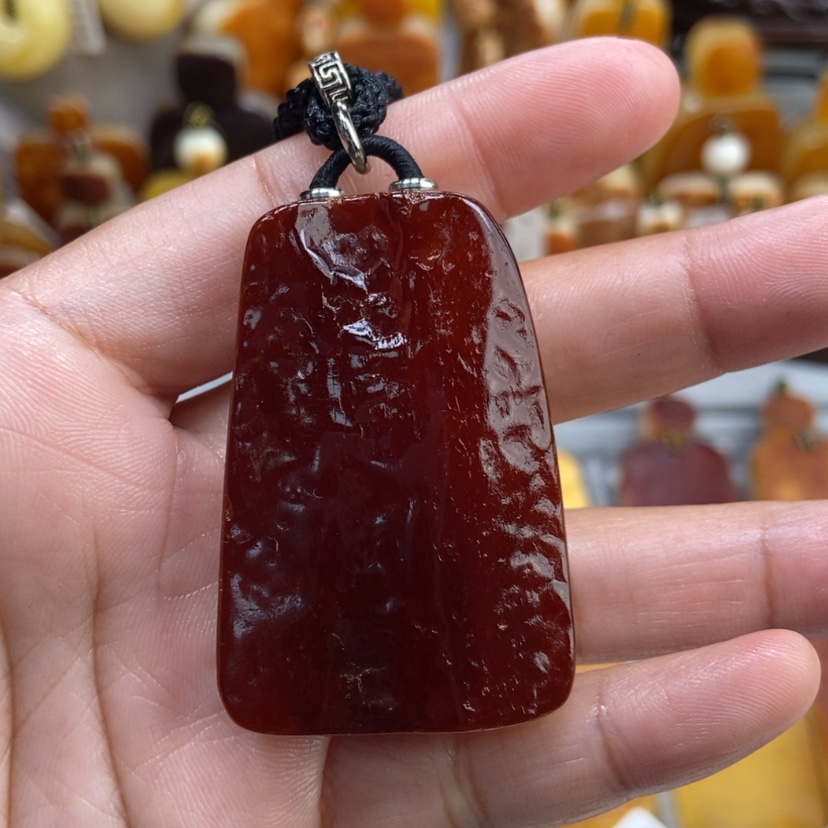 【闪购商品】琥珀颈饰未镶嵌