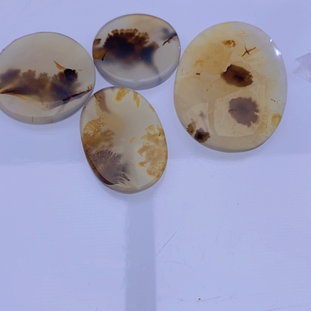 玛瑙/玉髓颈饰未镶嵌年**南