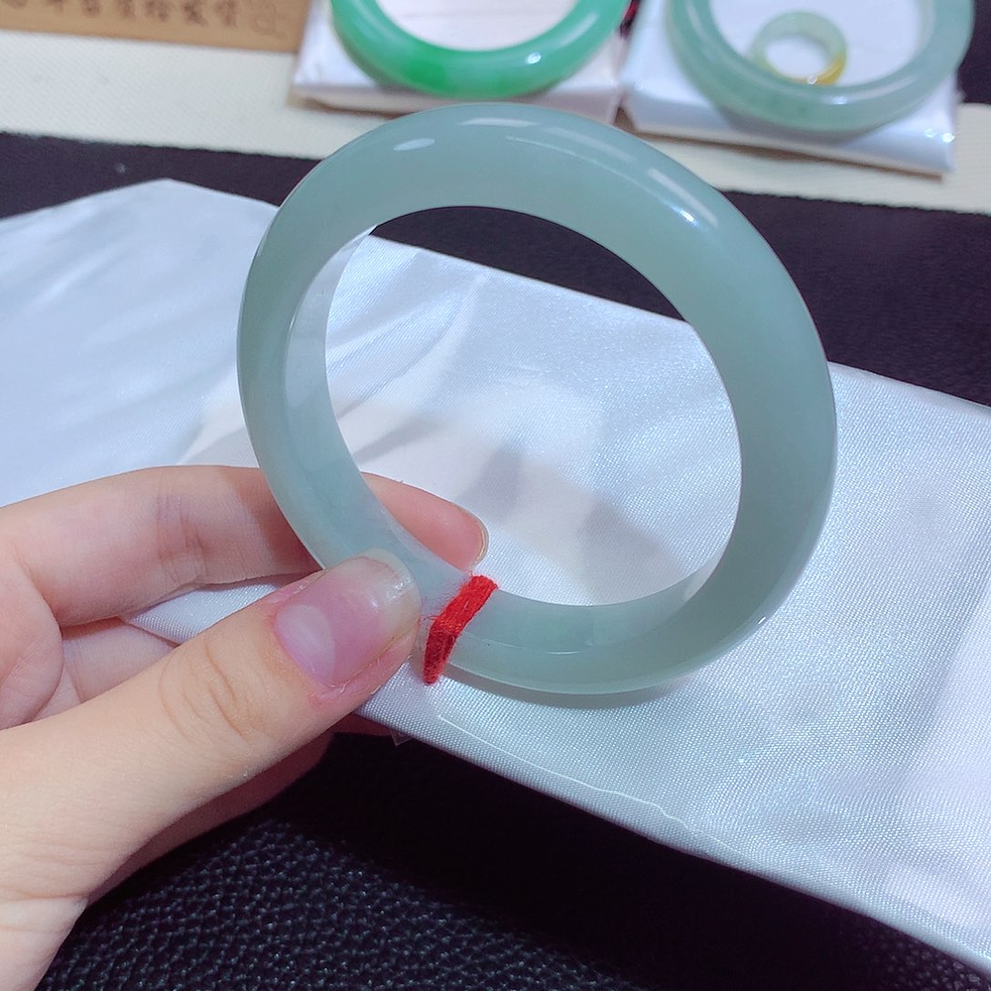 翡翠未镶嵌手镯1254