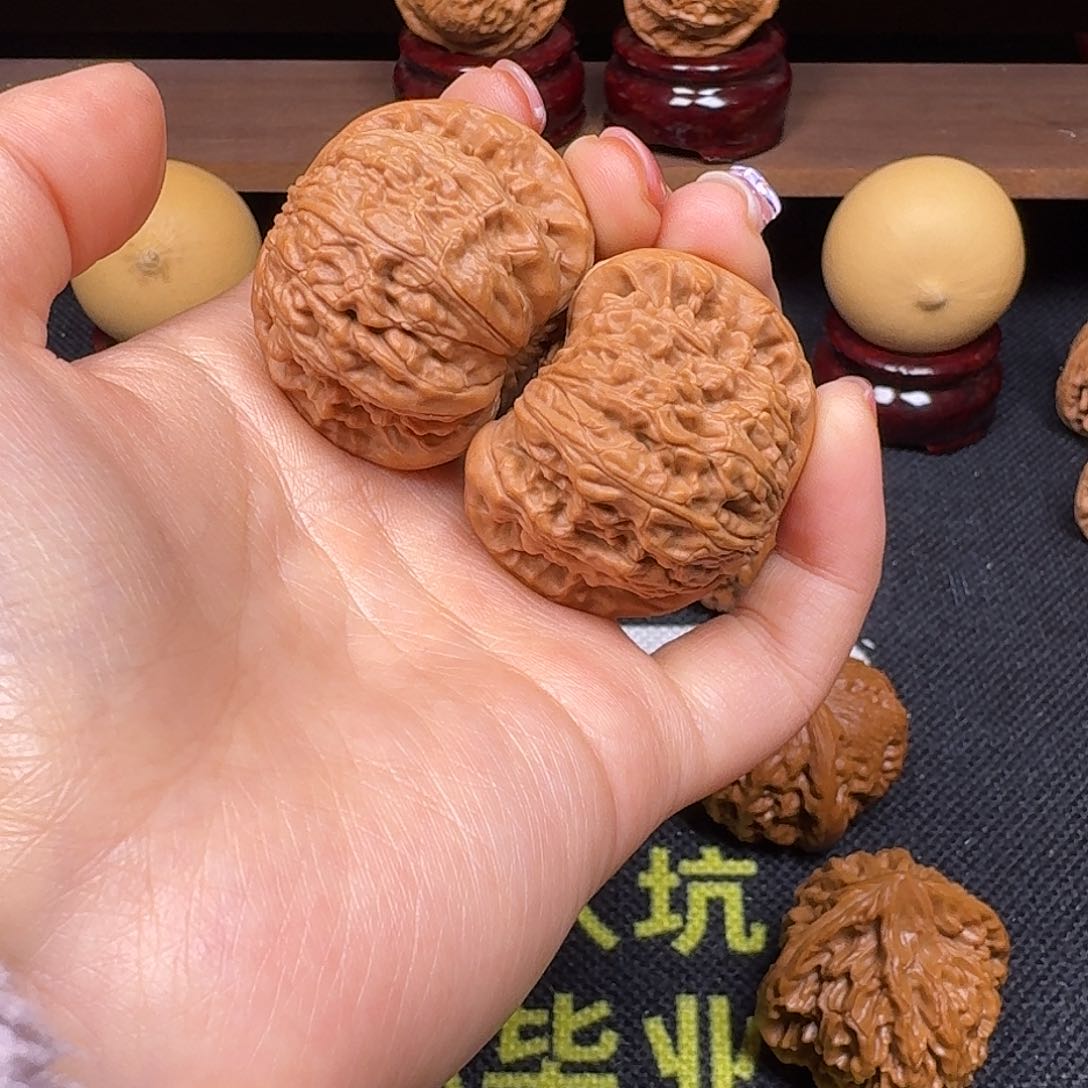 文玩核桃吊坠40球白