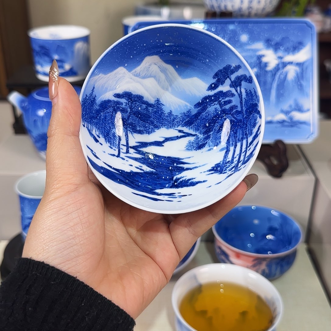 青花山水雪景杯杯