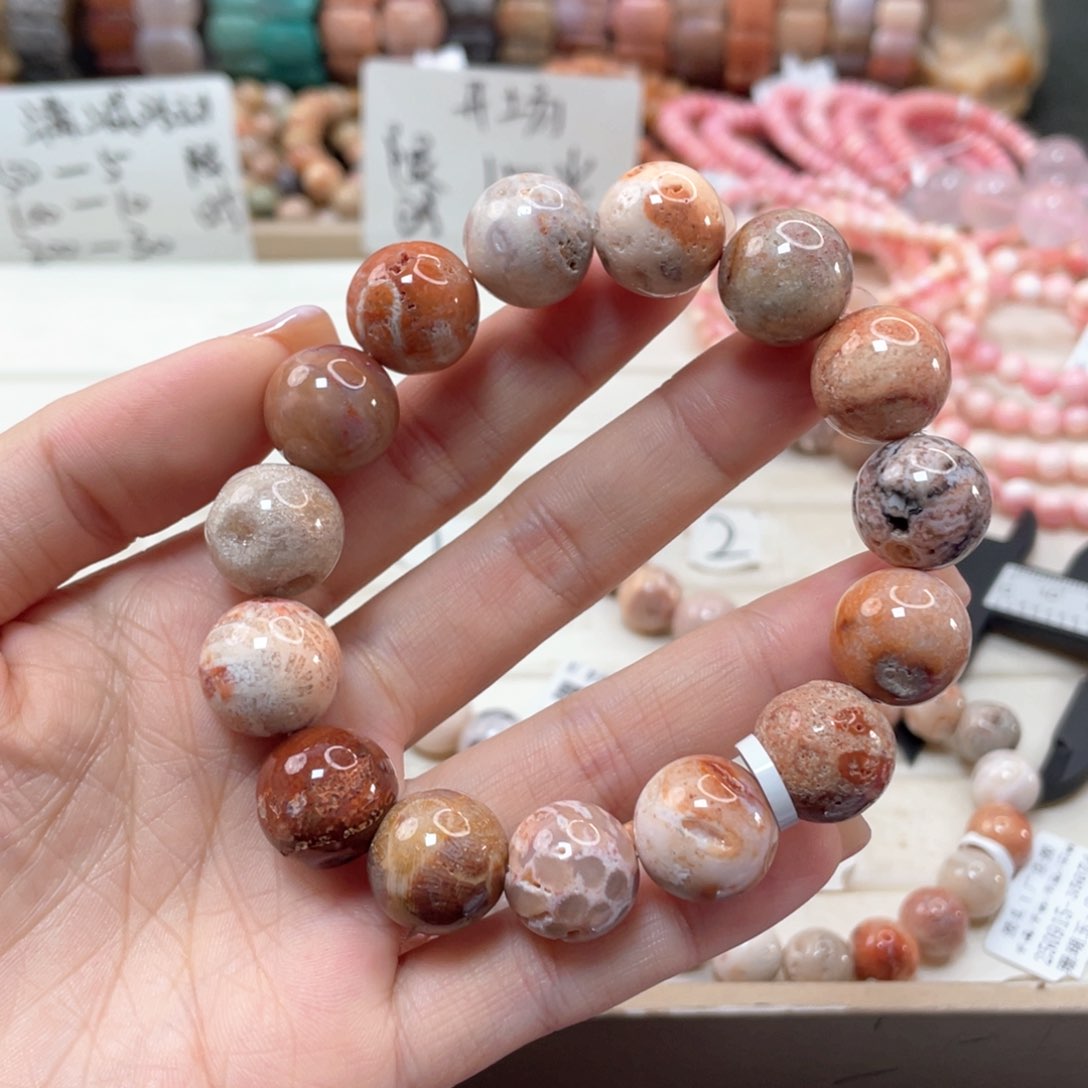 未镶嵌手链硅化玉捕**鱼102