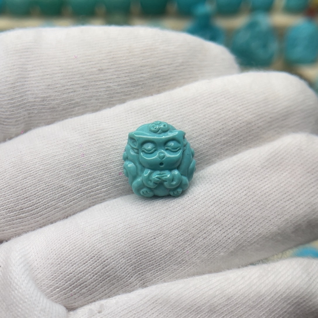 绿松石未镶嵌颈饰卡13-7