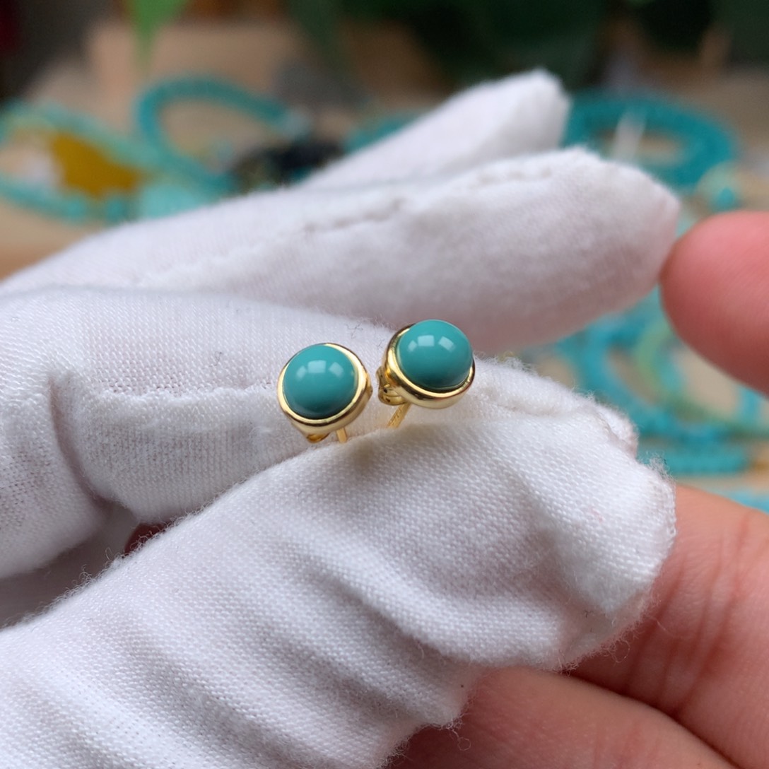 绿松石精品耳钉未镶嵌