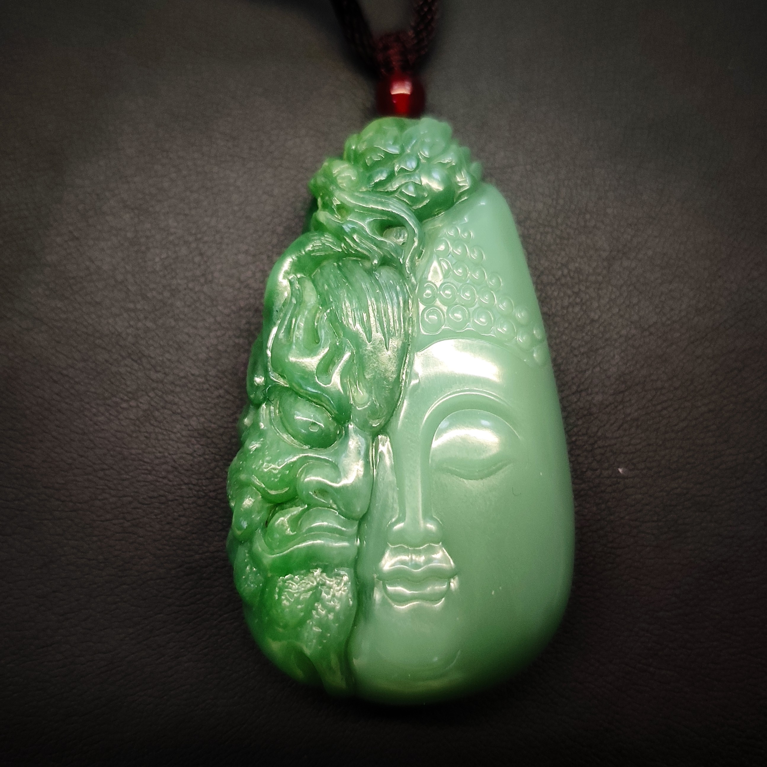 DZ166和田玉碧玉善恶一念把件55.7X33X15MM