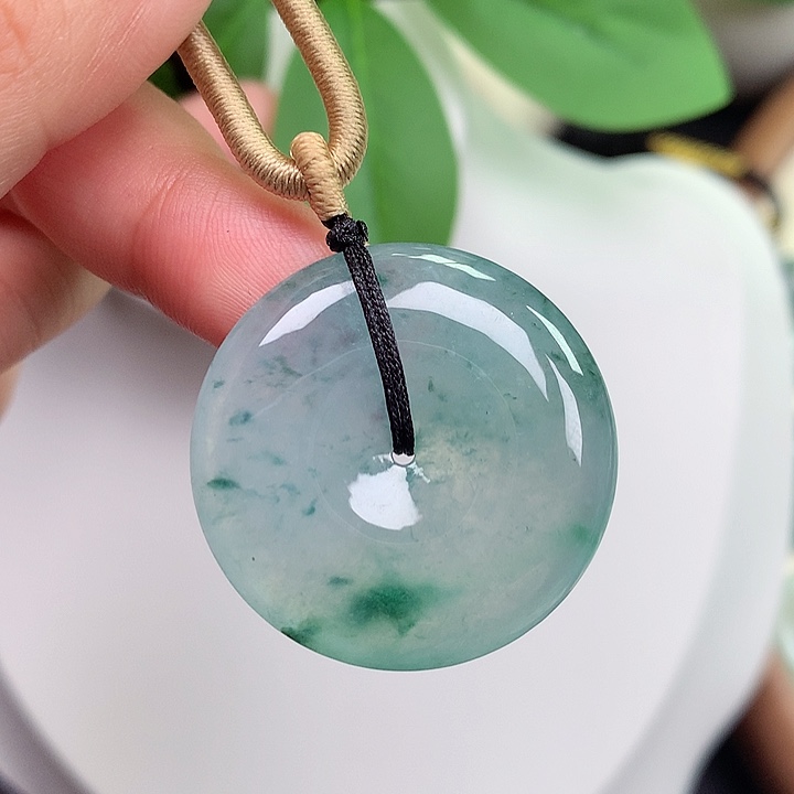 颈饰未镶嵌翡翠平安扣 30.3x6.8mm