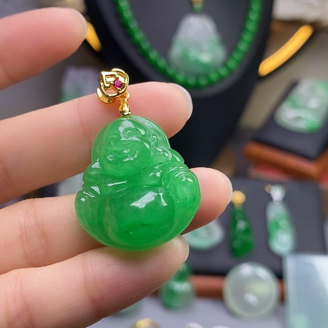 吊坠(赠链)未镶嵌翡翠