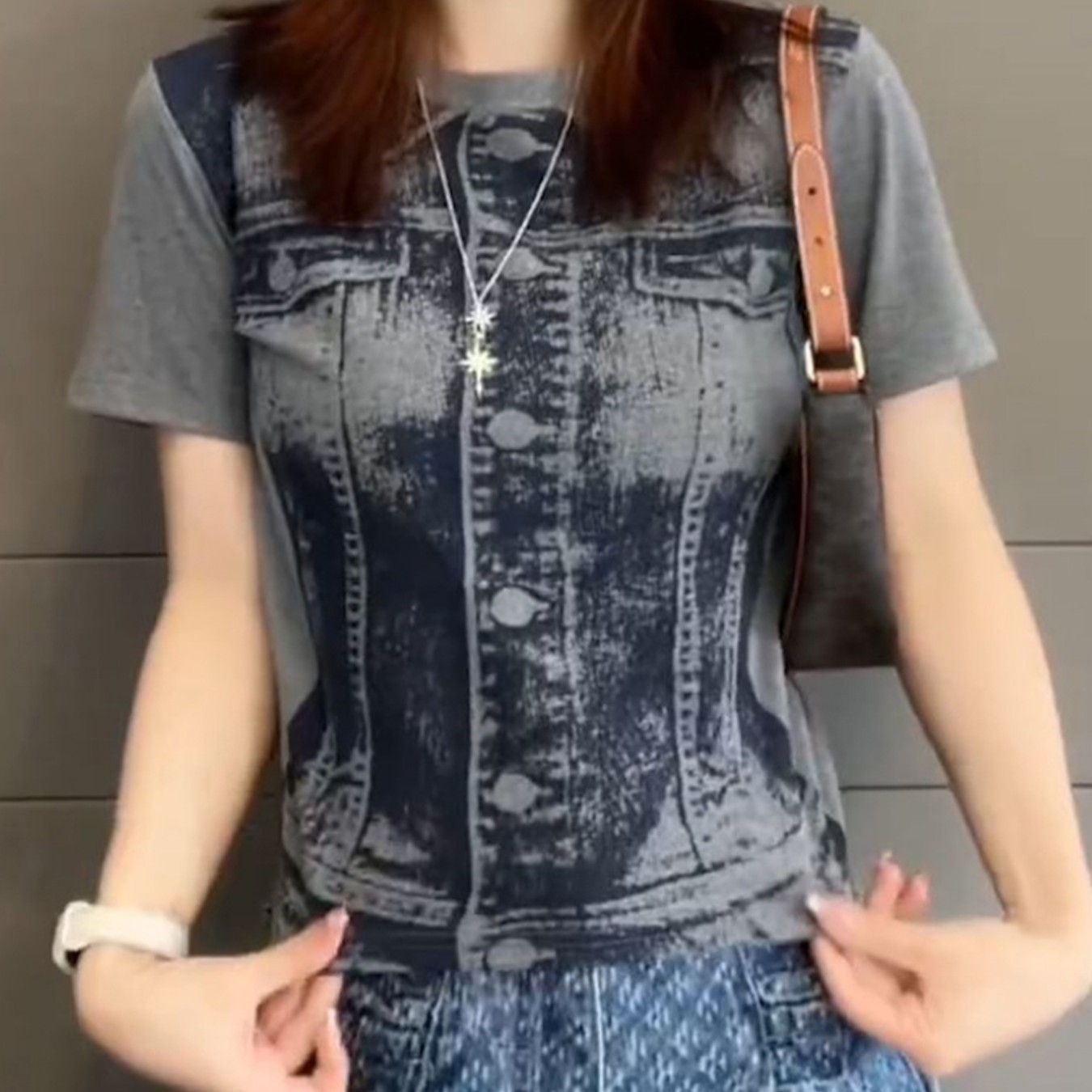 2025夏季新款女士美式时尚复古牛仔印花短袖T恤修身显瘦圆领上衣