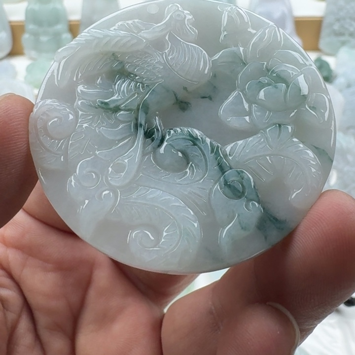 翡翠未镶嵌颈饰天然缅甸A货翡翠