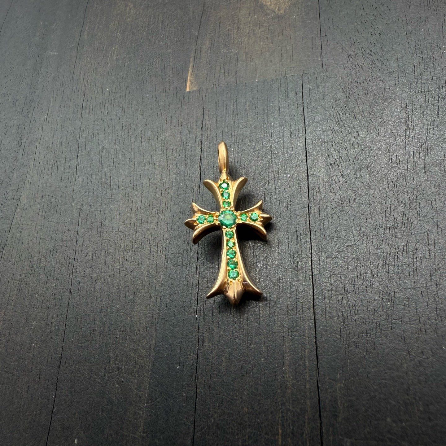 Chrome Hearts 克罗心 22k 绿钻Tiny十字架