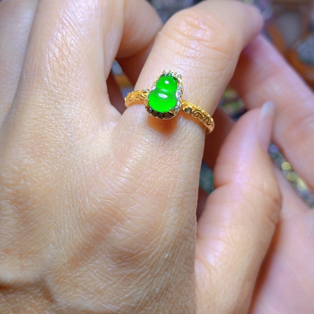 翡翠颈饰银S925镶嵌天然翡翠