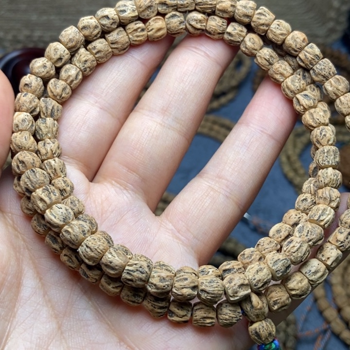 【闪购商品】吊坠柏香籽/百香籽