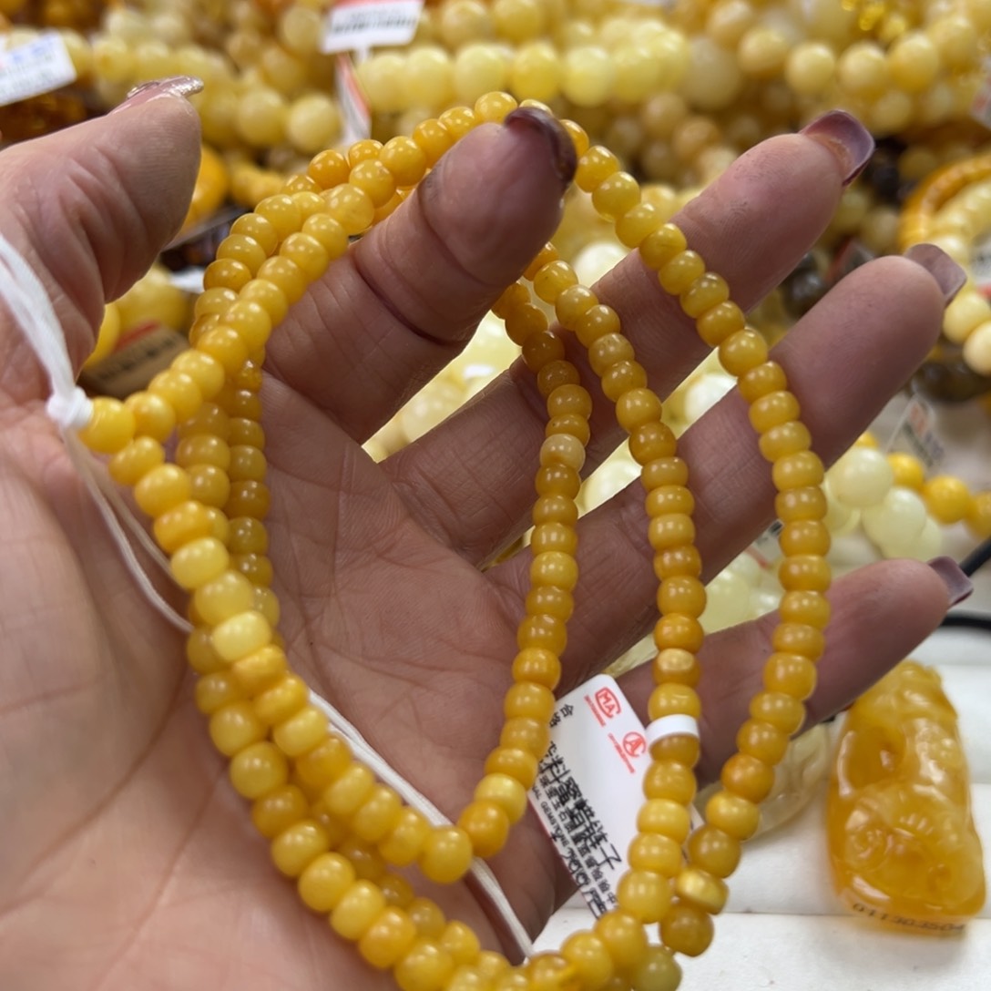 琥珀珠宝奇石未镶嵌