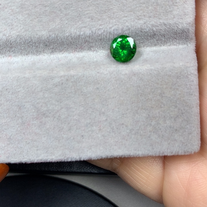 裸石石榴石（沙弗莱）未镶嵌1.15ct沙弗莱