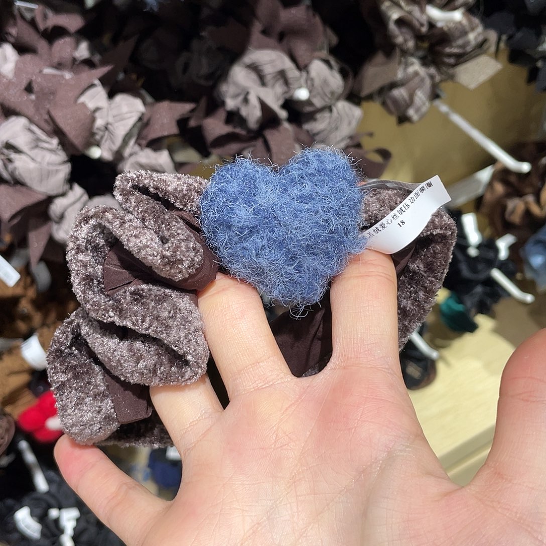 布艺非金属蓝爱心面膜