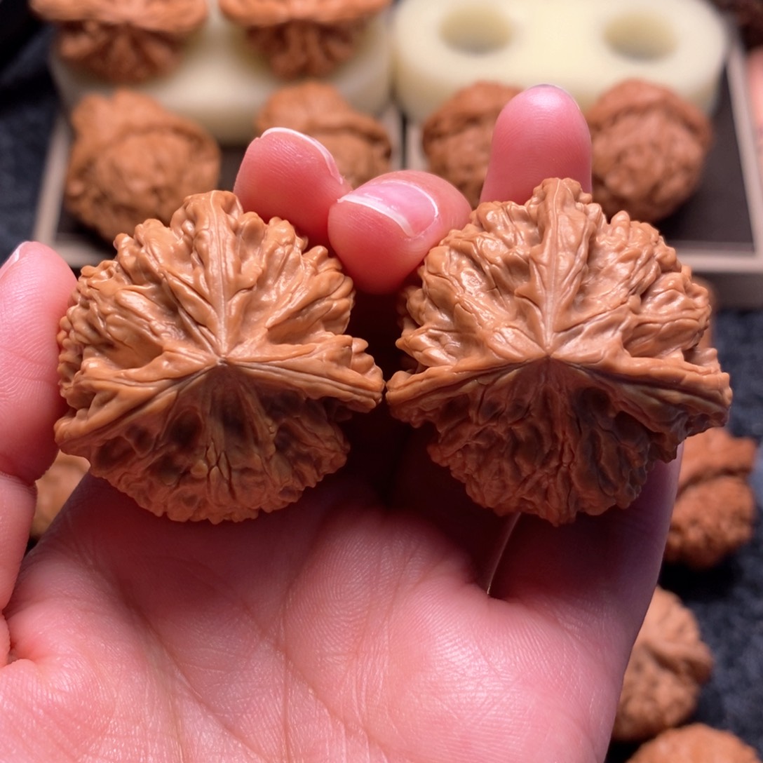 文玩核桃把件毕业大三棱38