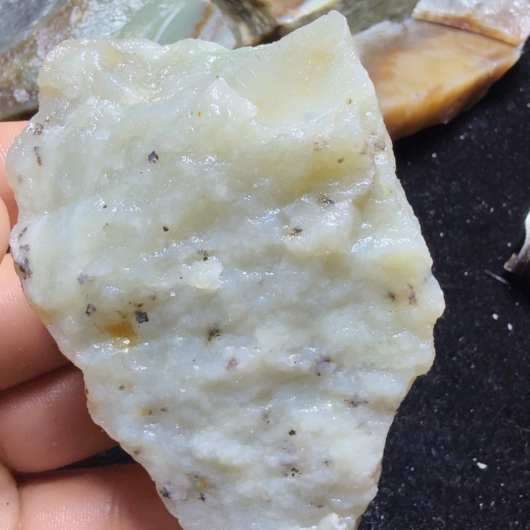 和田玉（糖玉）未镶嵌珠宝半成品