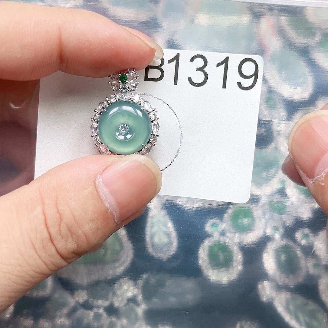 翡翠颈饰未镶嵌翡翠1319