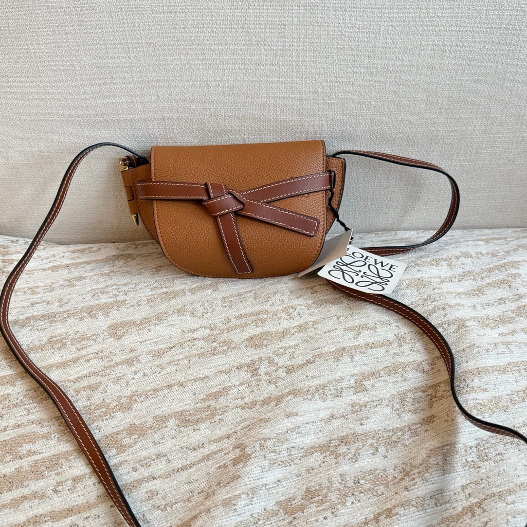 99新 LOEWE/罗意威 99新-Gatemini马鞍包时尚金棕焦糖色