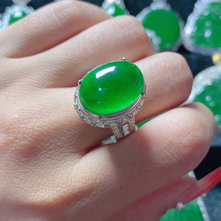 翡翠颈饰未镶嵌16215209。