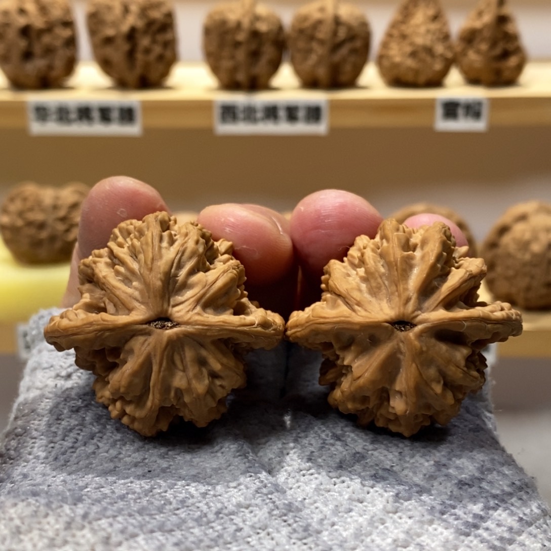 F***g文玩核桃吊坠39尺寸全品麦穗虎头