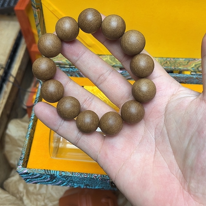 大叶紫檀（黑酸枝木类）