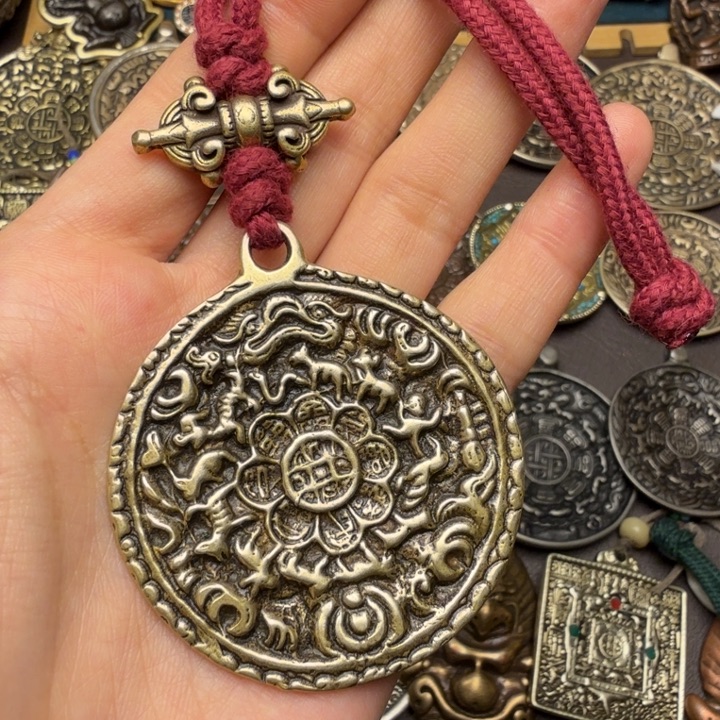 藏传文玩九宫如图