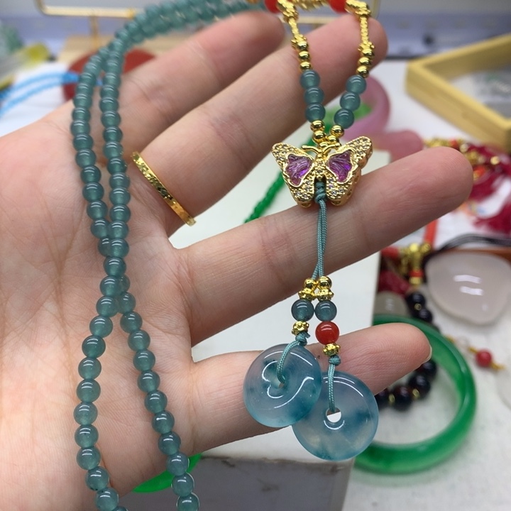 颈饰未镶嵌翡翠吊坠