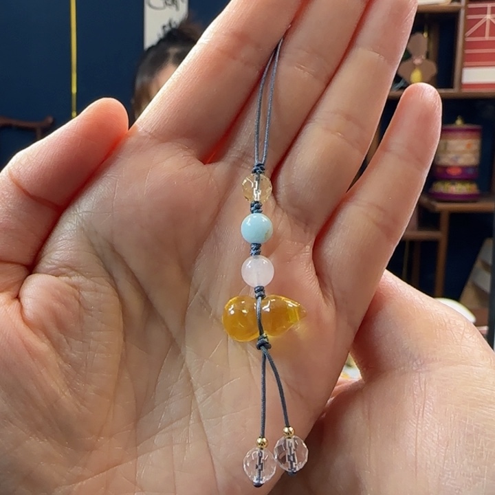 蜜蜡吊坠(赠链)未镶嵌