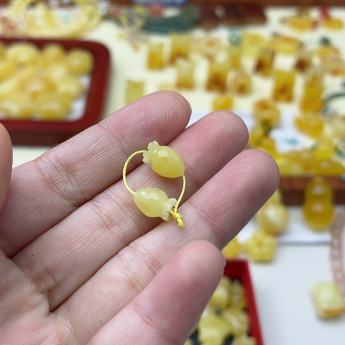 【闪购商品】蜜蜡裸石未镶嵌配饰