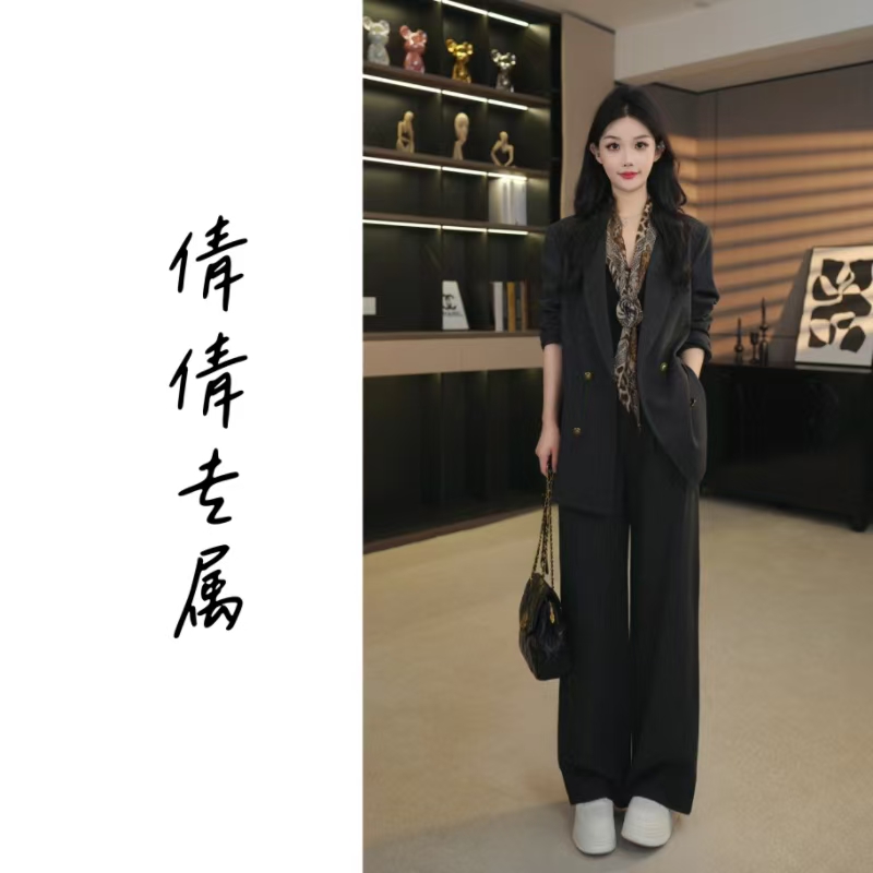 【倩倩专属】高级气质设计感高级气质显瘦休闲两件套