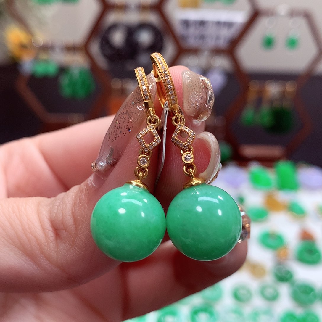 翡翠耳饰18K金镶嵌天然翡翠