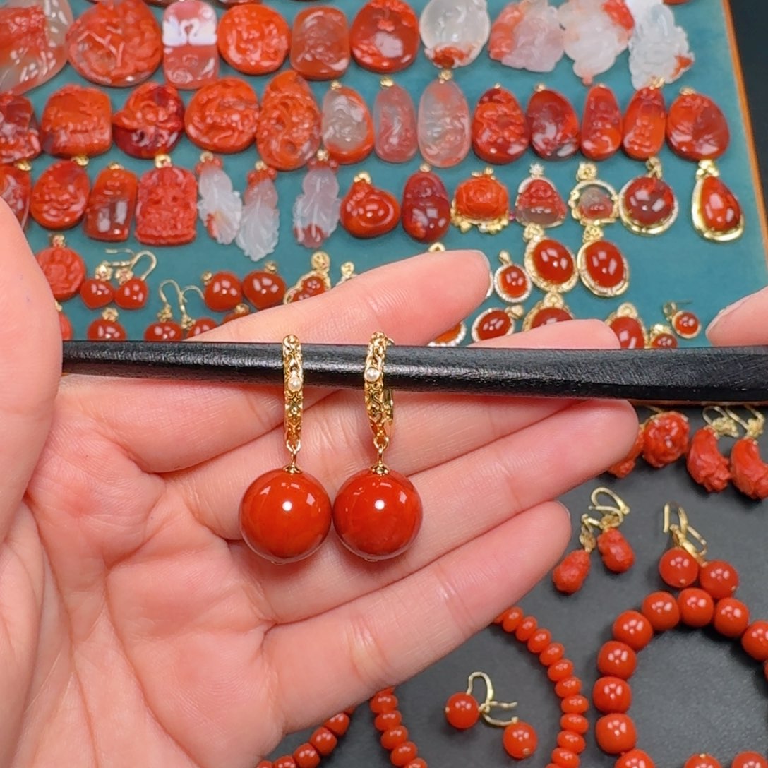 南红玛瑙南红玛瑙保山13+银S925镶嵌