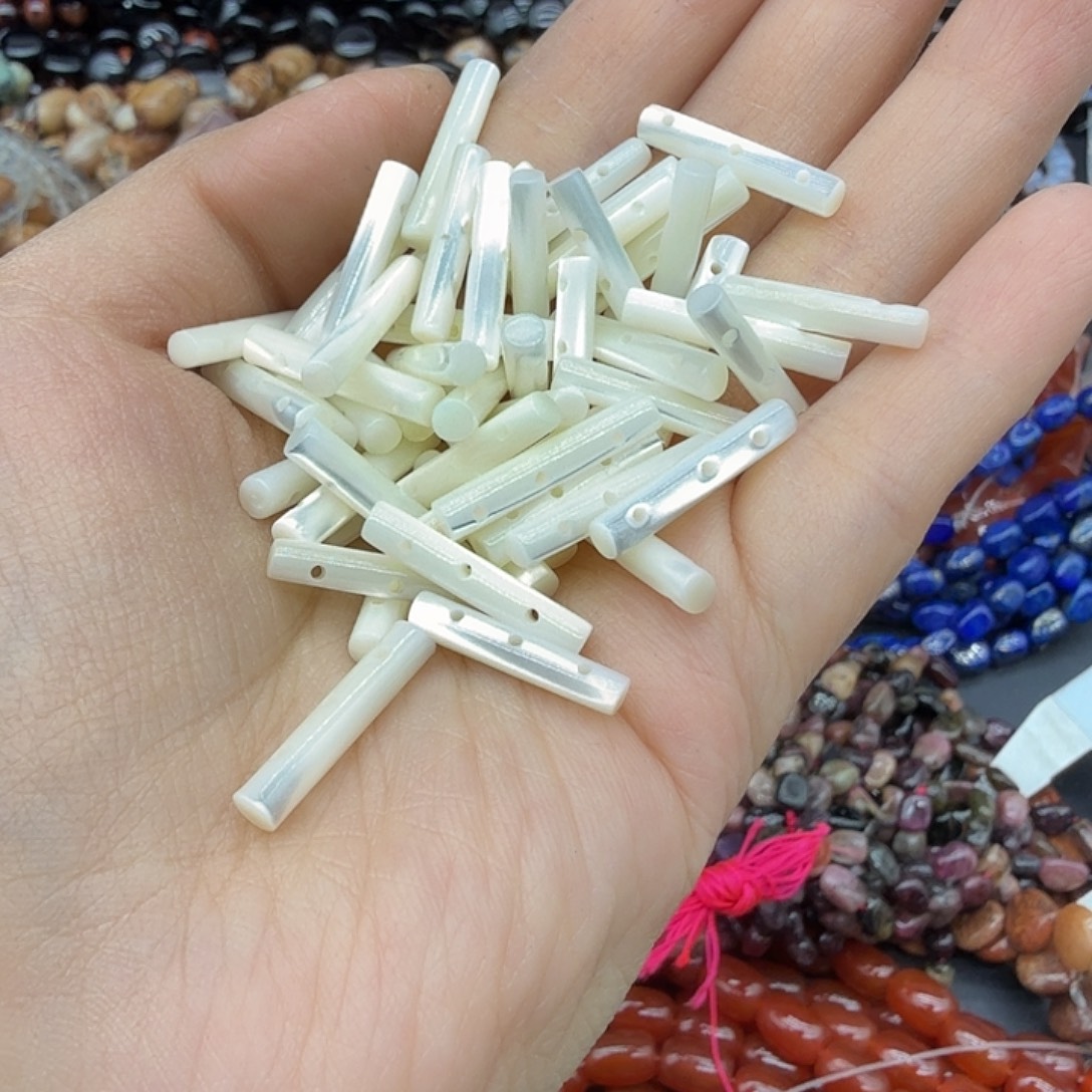 未镶嵌水晶珠宝半成品白蝶贝三孔配件15颗