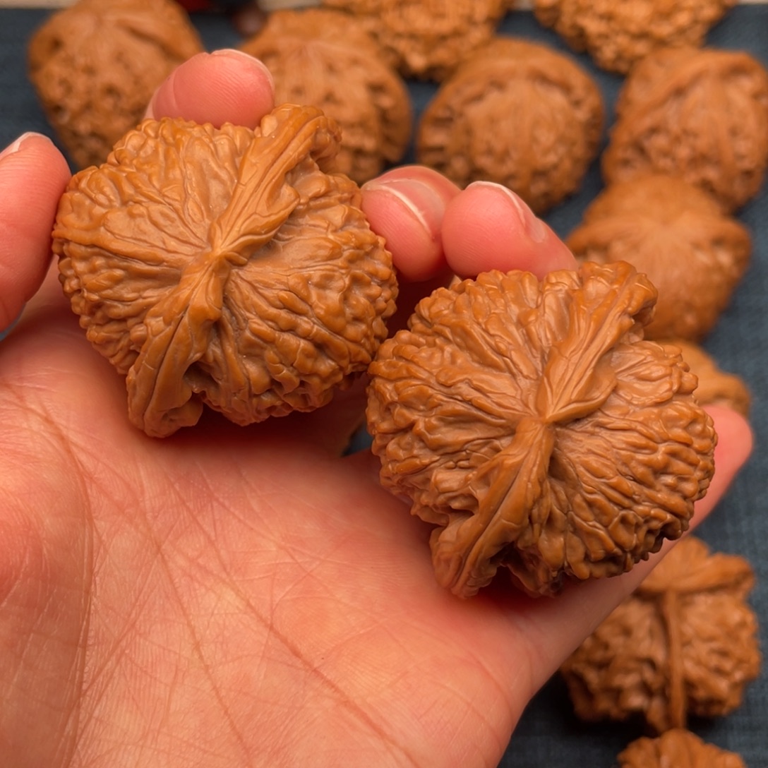 文玩核桃把件44精品大球白