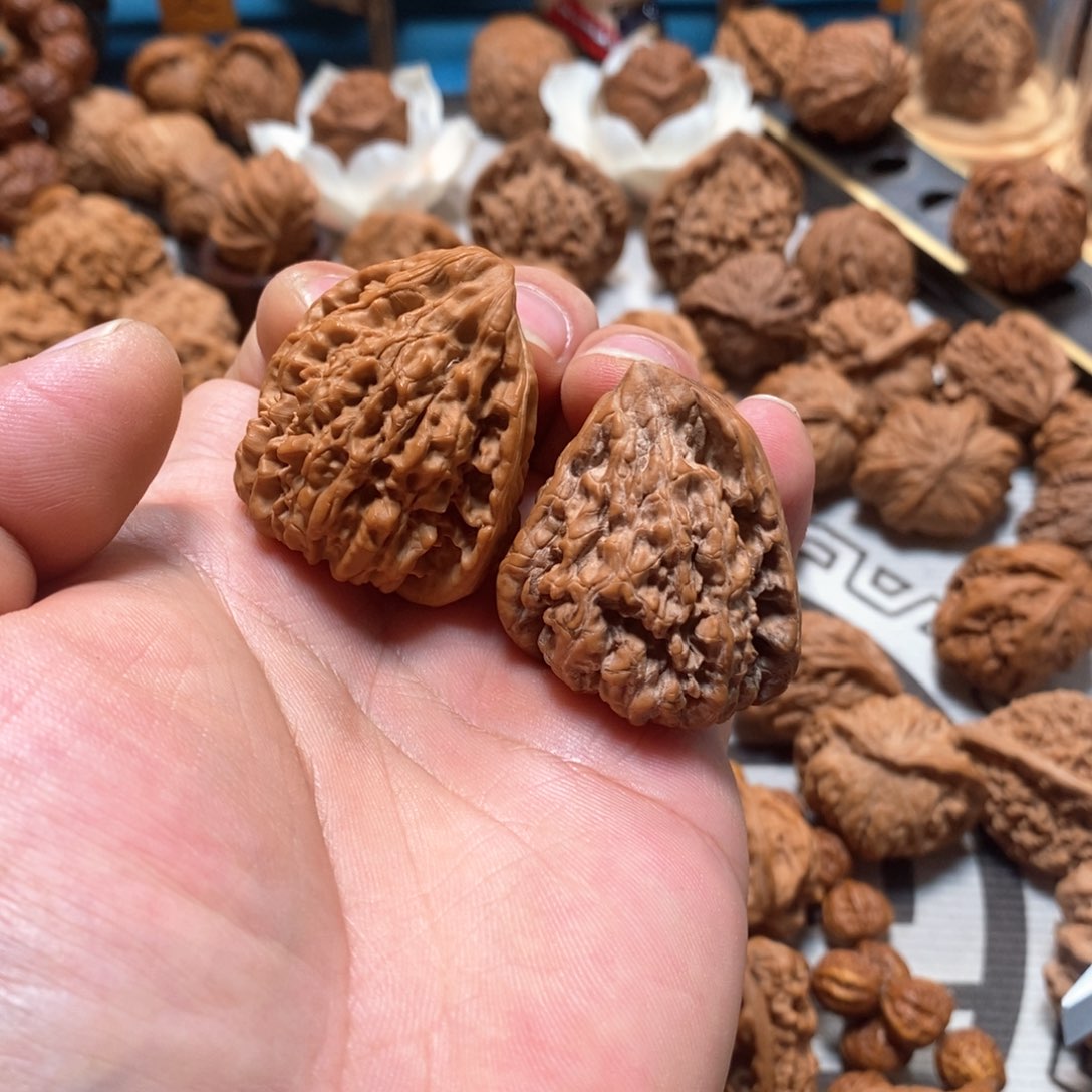 吊坠文玩核桃R****.