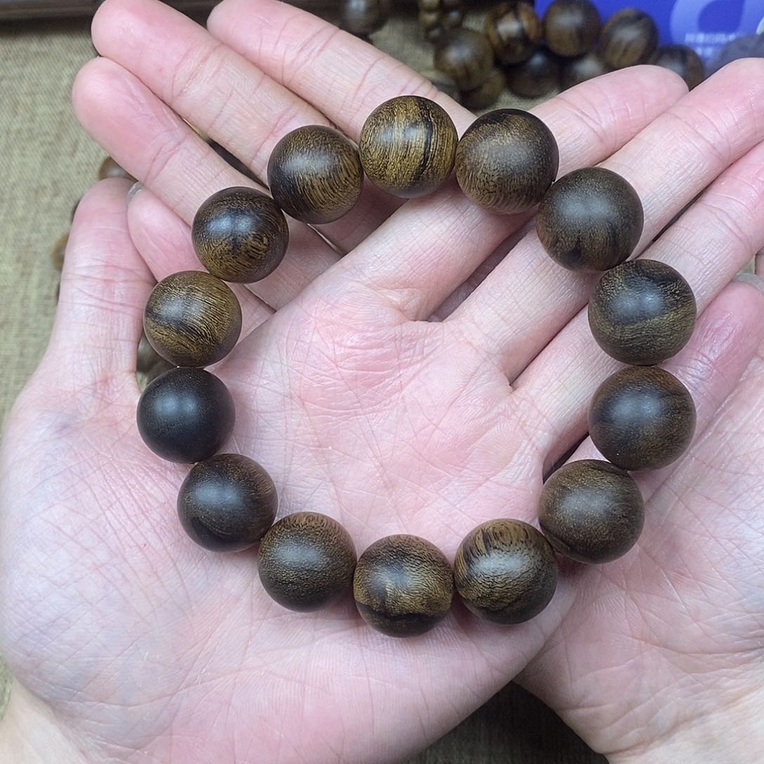 沉香手串越南芽庄白棋楠1.6高货