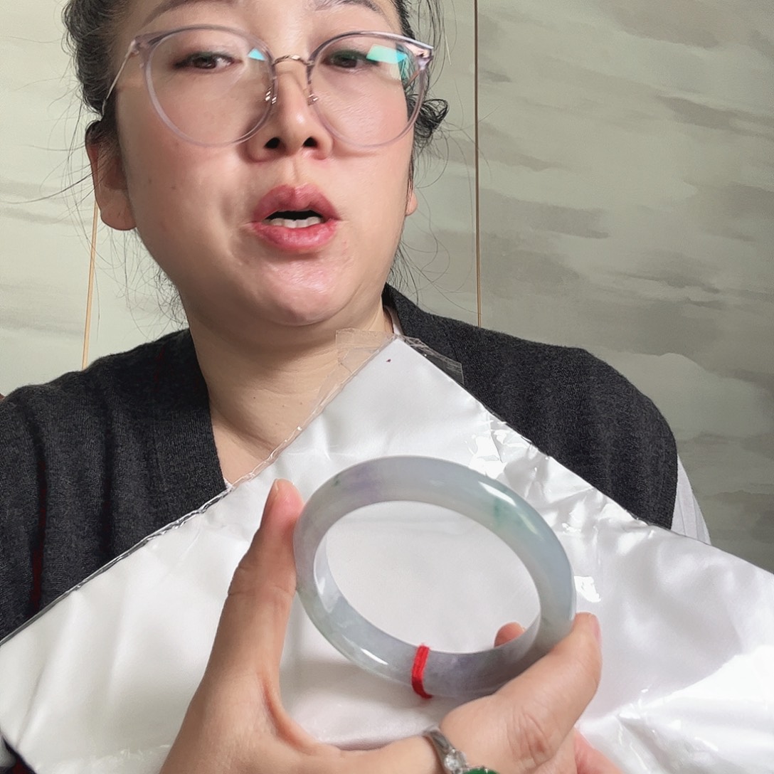 翡翠未镶嵌手镯天然缅甸翡翠手镯
