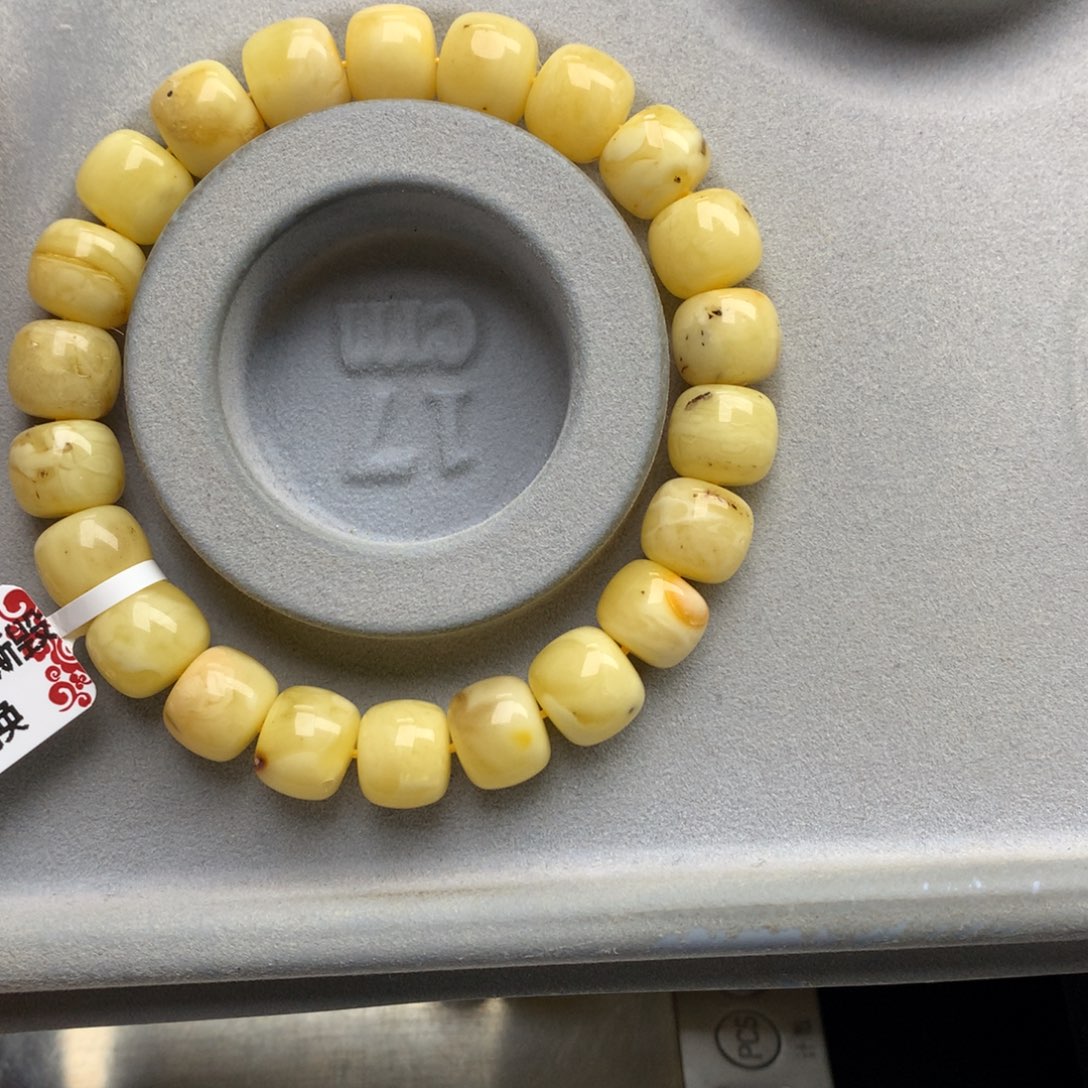 蜜蜡珠宝奇石未镶嵌