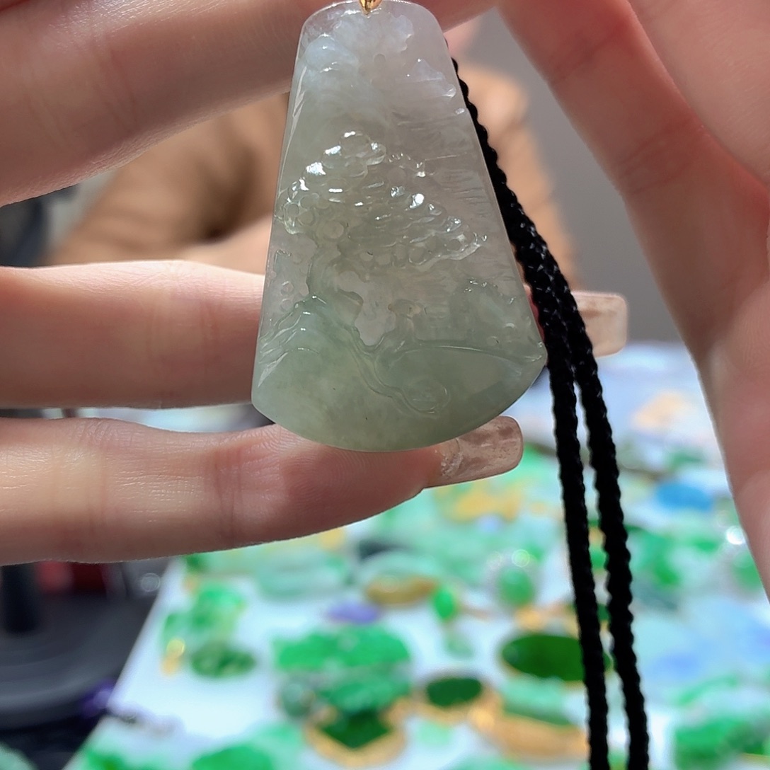 颈饰未镶嵌翡翠翡翠