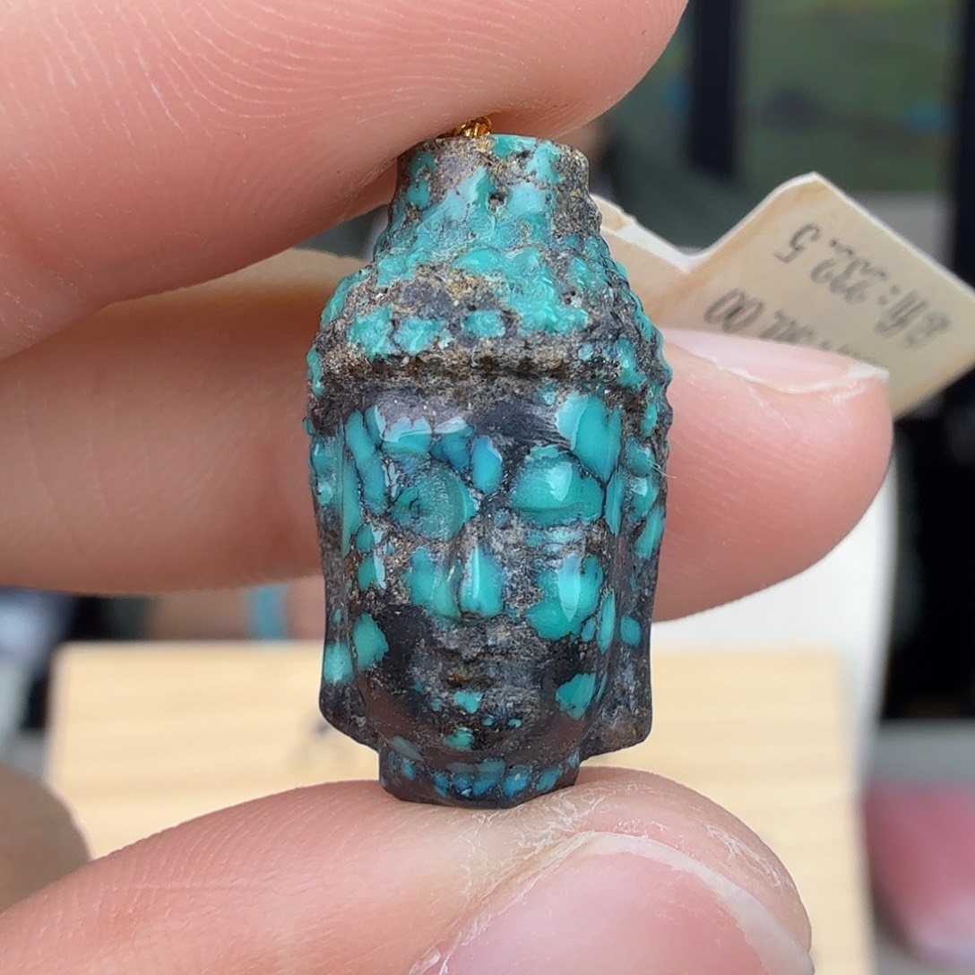 琥***珀绿松石未镶嵌珠宝奇石