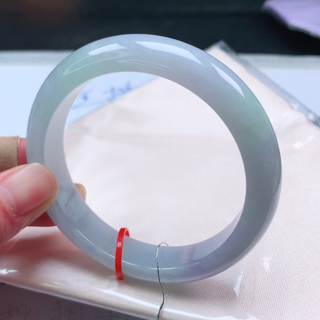 翡翠手镯未镶嵌57圈