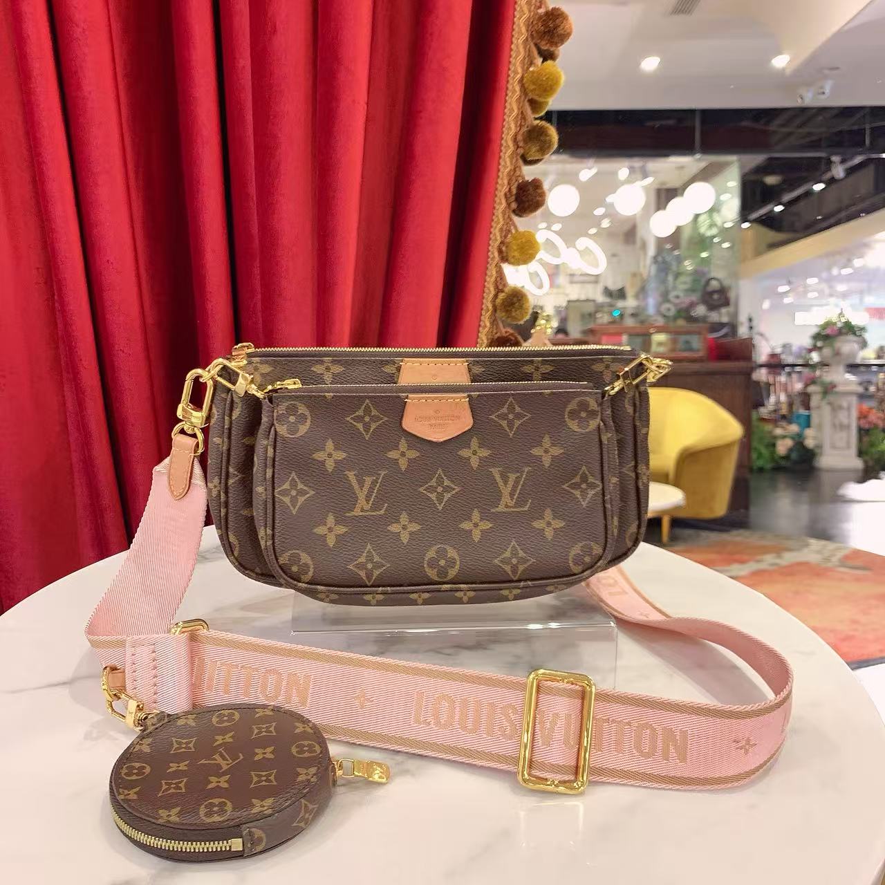95新 LouisVuitton/路易威登 五合一粉肩带老花芯片款/72943918