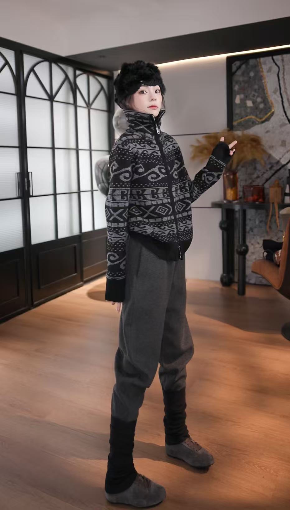 BANINGNA-2025欧货小众设计款高定重工艺提花拉链高领毛衣22298