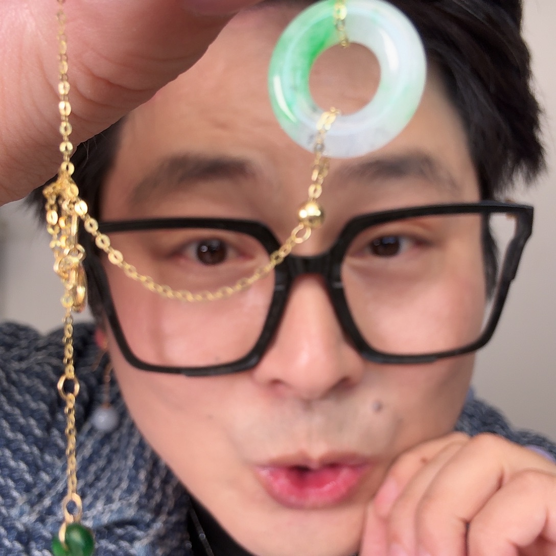 翡翠18K金镶嵌颈饰一件