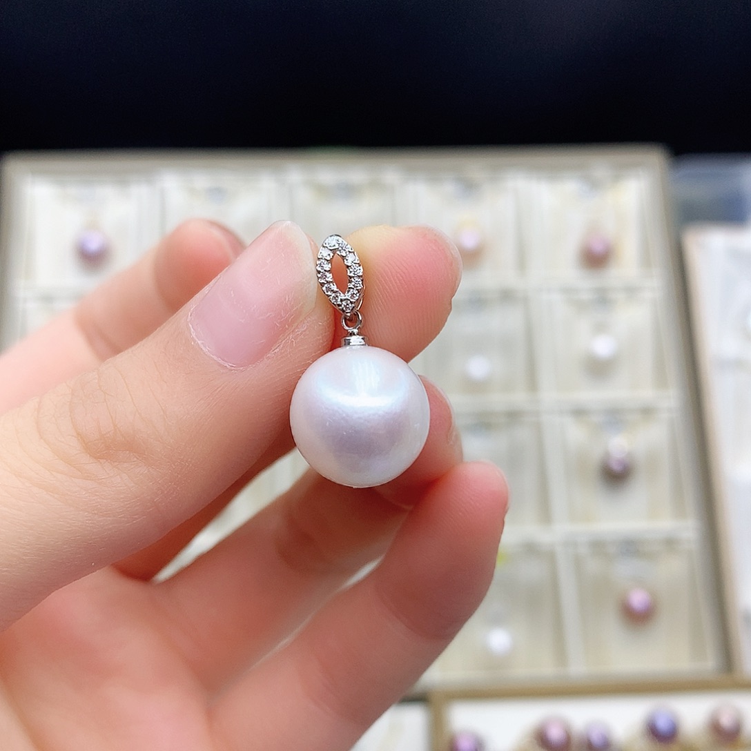 淡水珍珠颈饰合金