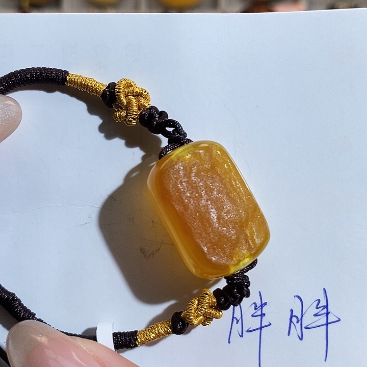 琥珀颈饰未镶嵌琥珀蜜蜡